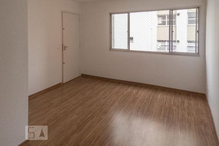 Sala de apartamento para alugar com 3 quartos, 80m² em Indianópolis, São Paulo