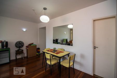 Sala de apartamento para alugar com 2 quartos, 105m² em Grajaú, Rio de Janeiro