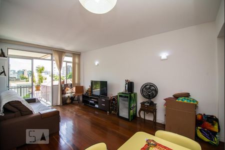 Sala de apartamento para alugar com 2 quartos, 105m² em Grajaú, Rio de Janeiro