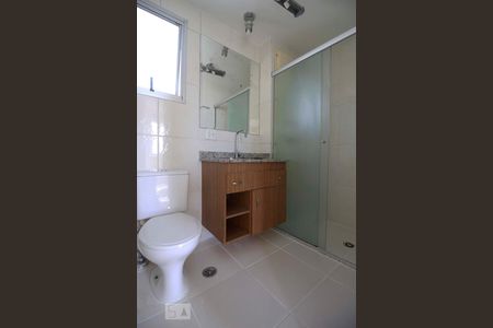 Banheiro de apartamento para alugar com 3 quartos, 59m² em Butantã, São Paulo