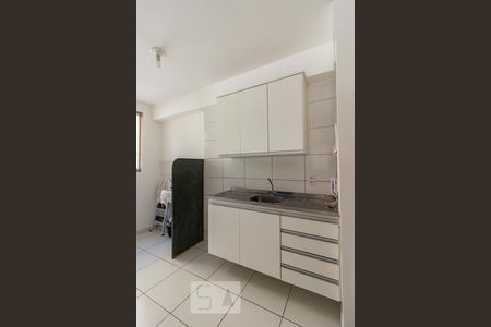 Cozinha de apartamento à venda com 2 quartos, 50m² em Planalto, Belo Horizonte