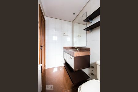 Banheiro Suíte 2 de apartamento à venda com 3 quartos, 201m² em Auxiliadora, Porto Alegre