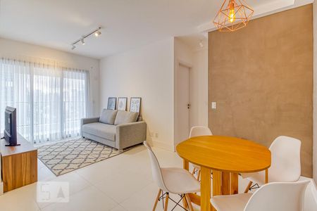 Sala de apartamento para alugar com 1 quarto, 53m² em Vila Nova Conceição, São Paulo