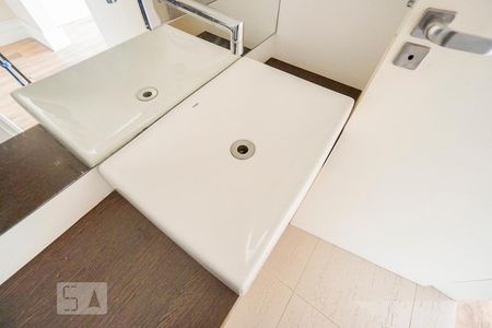 detalhe lavabo de apartamento para alugar com 4 quartos, 156m² em Mooca, São Paulo