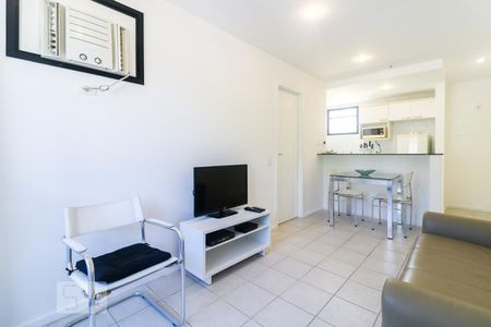 Sala de apartamento para alugar com 1 quarto, 42m² em Copacabana, Rio de Janeiro