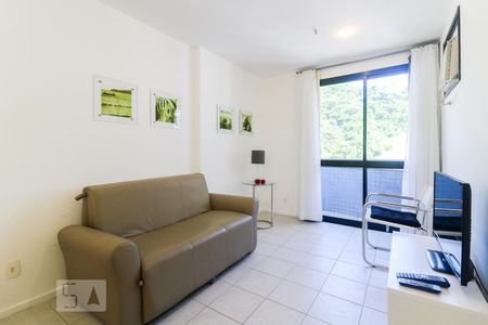 Sala de apartamento para alugar com 1 quarto, 42m² em Copacabana, Rio de Janeiro