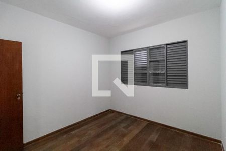 Quarto 1 de casa para alugar com 4 quartos, 220m² em Alípio de Melo, Belo Horizonte