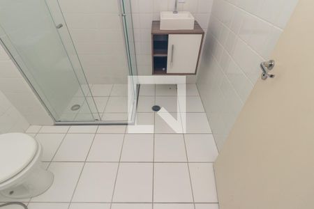 Banheiro de apartamento para alugar com 1 quarto, 43m² em República, São Paulo