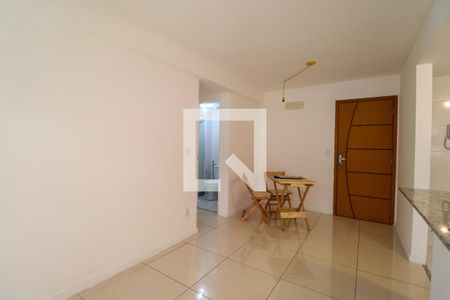 Sala de apartamento para alugar com 2 quartos, 59m² em Anil, Rio de Janeiro