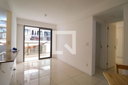 Sala de apartamento para alugar com 2 quartos, 59m² em Anil, Rio de Janeiro