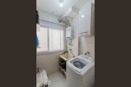 Área de serviço de apartamento para alugar com 2 quartos, 43m² em Ponte Grande, Guarulhos