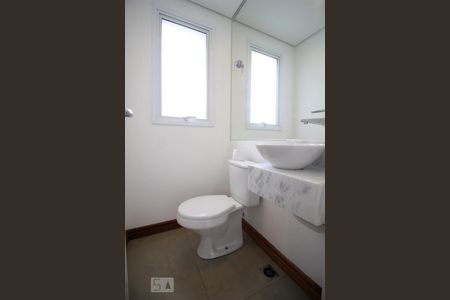 Lavabo de casa de condomínio à venda com 4 quartos, 430m² em Morumbi, São Paulo