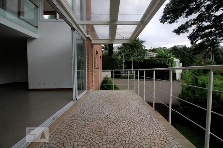 Varanda de casa de condomínio à venda com 4 quartos, 430m² em Morumbi, São Paulo