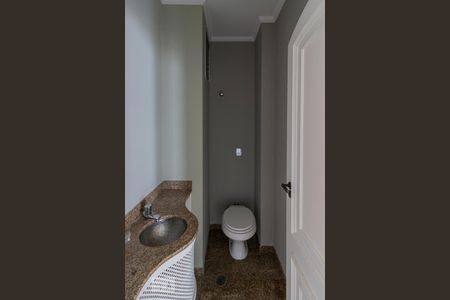 Lavabo de apartamento à venda com 4 quartos, 209m² em Campo Belo, São Paulo