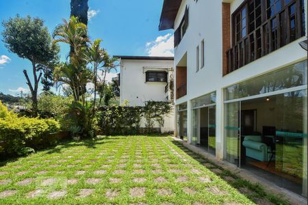 Área Externa de casa para alugar com 4 quartos, 380m² em Jardim Marajoara, São Paulo