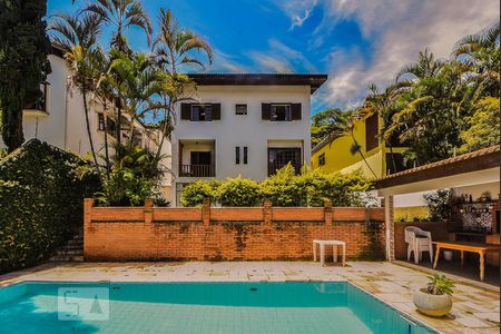 Piscina de casa para alugar com 4 quartos, 380m² em Jardim Marajoara, São Paulo