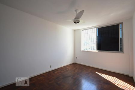 Quarto 2  de apartamento à venda com 3 quartos, 130m² em Icaraí, Niterói