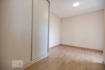 Apartamento à venda com 229m², 3 quartos e 4 vagas Apartamento à venda com 229m², 3 quartos e 4 vagasSuite 3