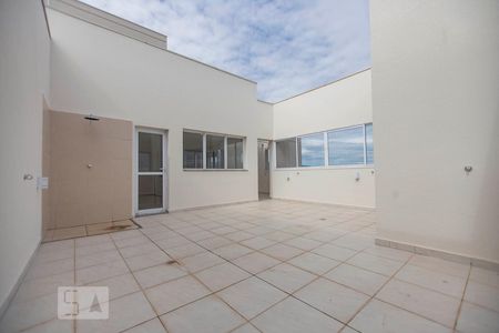 Apartamento à venda com 229m², 3 quartos e 4 vagas Apartamento à venda com 229m², 3 quartos e 4 vagasCobertura