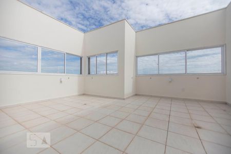 Apartamento à venda com 229m², 3 quartos e 4 vagas Apartamento à venda com 229m², 3 quartos e 4 vagasCobertura