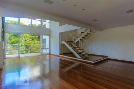 Sala de apartamento para alugar com 2 quartos, 140m² em Jardim das Bandeiras, São Paulo