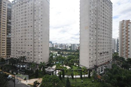 Vista de apartamento para alugar com 3 quartos, 160m² em Panamby, São Paulo