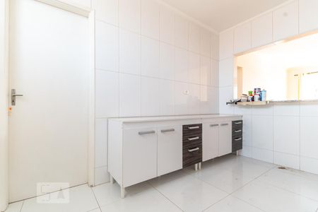 Cozinha de apartamento para alugar com 2 quartos, 72m² em Sumaré, São Paulo