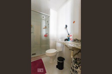 Suíte de apartamento para alugar com 1 quarto, 66m² em Passo da Areia, Porto Alegre