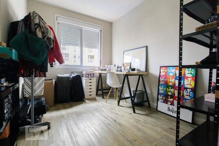 Sala de apartamento para alugar com 1 quarto, 66m² em Passo da Areia, Porto Alegre