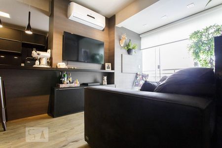 Sala de apartamento para alugar com 1 quarto, 66m² em Passo da Areia, Porto Alegre