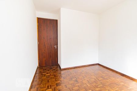 Quarto  de apartamento para alugar com 1 quarto, 56m² em Centro, Curitiba