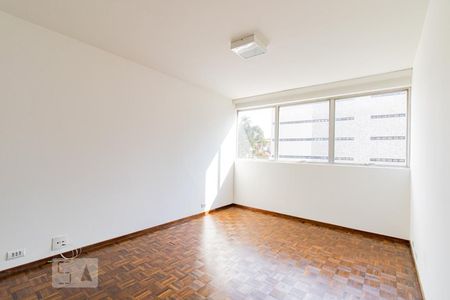 Sala de apartamento para alugar com 1 quarto, 56m² em Centro, Curitiba