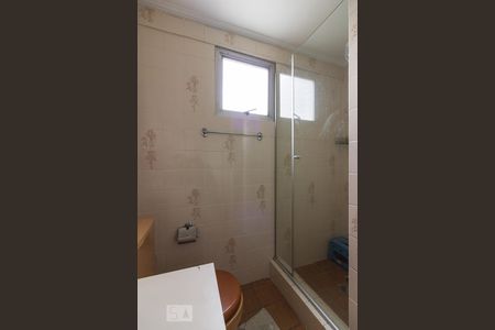 Banheiro de apartamento para alugar com 1 quarto, 50m² em Limão, São Paulo