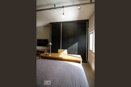 Quarto de kitnet/studio para alugar com 1 quarto, 33m² em Barra Funda, São Paulo