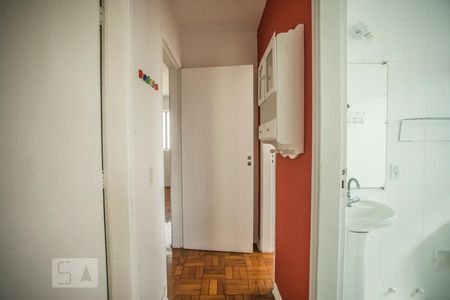 Corredor de apartamento à venda com 3 quartos, 60m² em Vila Guarani (z Sul), São Paulo