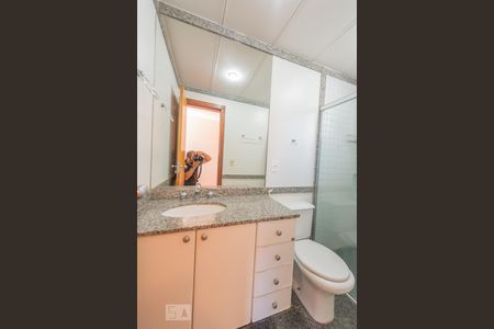 Banheiro Suíte de apartamento para alugar com 3 quartos, 100m² em Belvedere, Belo Horizonte