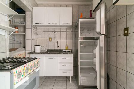 Cozinha de apartamento para alugar com 1 quarto, 30m² em Liberdade, São Paulo