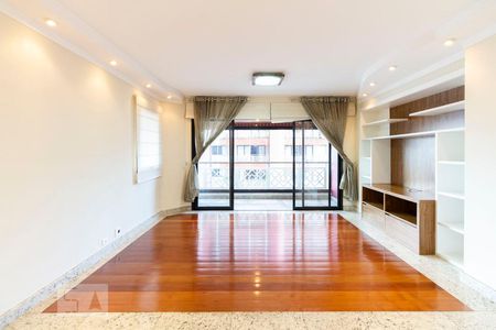 Sala  de apartamento para alugar com 3 quartos, 124m² em Vila Gomes Cardim, São Paulo