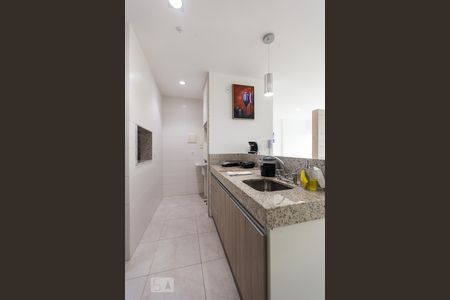 Cozinha de kitnet/studio à venda com 1 quarto, 47m² em Cristal, Porto Alegre