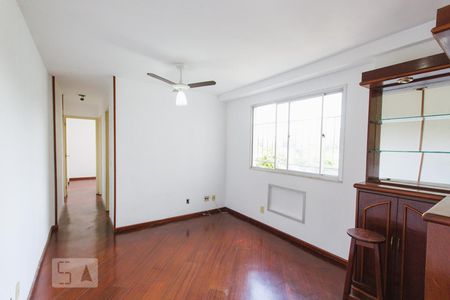 Sala de apartamento para alugar com 2 quartos, 48m² em Freguesia (jacarepaguá), Rio de Janeiro