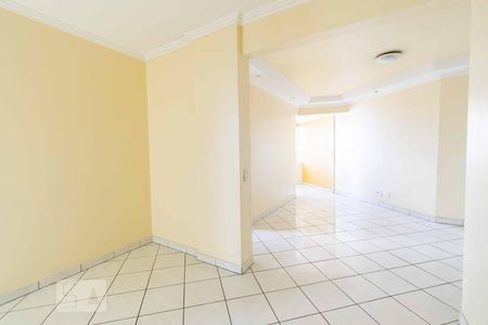 Sala de apartamento para alugar com 2 quartos, 55m² em Taguatinga Sul (taguatinga), Brasília