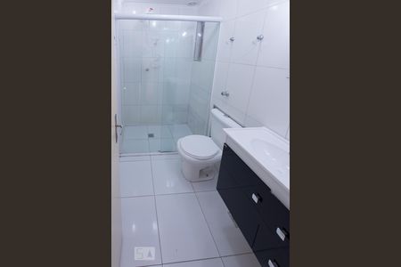 Banheiro de apartamento para alugar com 2 quartos, 50m² em Barra Funda, São Paulo