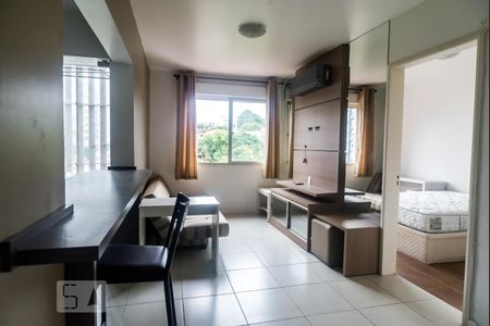 Sala de apartamento para alugar com 1 quarto, 49m² em Boa Vista, Porto Alegre