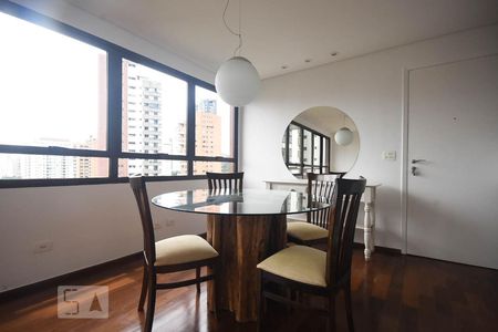 Sala de jantar de apartamento para alugar com 2 quartos, 100m² em Jardim Londrina, São Paulo