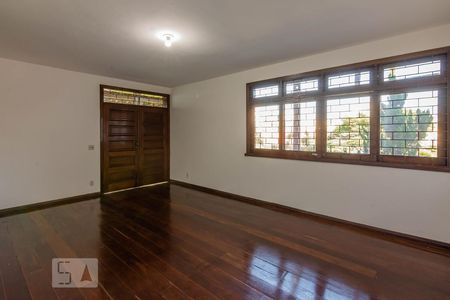 Sala 1 de casa para alugar com 4 quartos, 343m² em Comiteco, Belo Horizonte