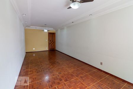 Apartamento à venda com 100m², 2 quartos e 1 vagaSala