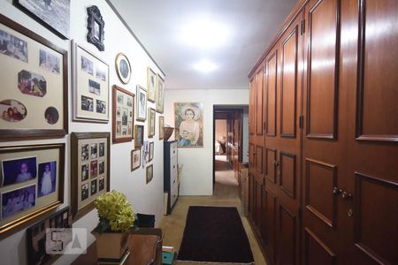 Corredor de apartamento à venda com 3 quartos, 246m² em Fazenda Morumbi, São Paulo