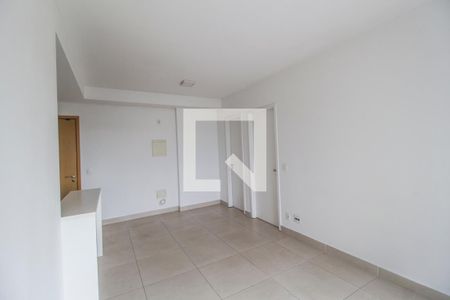 sala de apartamento para alugar com 1 quarto, 50m² em Empresarial 18 do Forte, Barueri