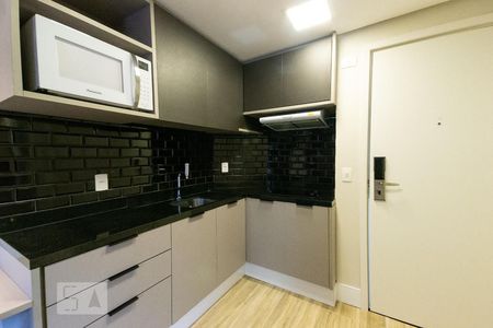 Cozinha de apartamento para alugar com 1 quarto, 47m² em Vila Olímpia, São Paulo