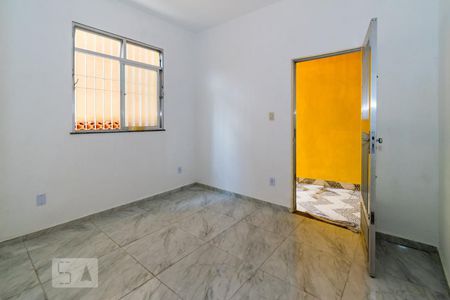 Sala de casa para alugar com 2 quartos, 60m² em Olaria, Rio de Janeiro